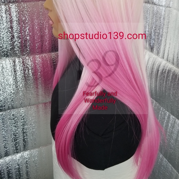 Blonde and pink lace front wig - Picture 2 of 4